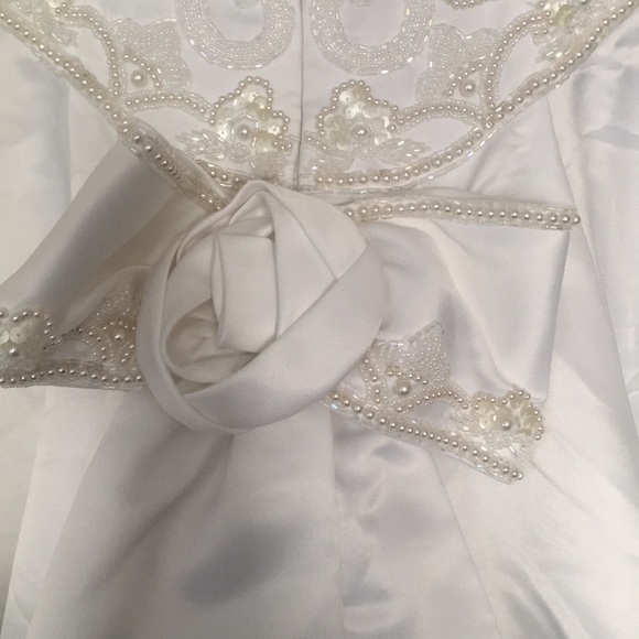 Eden bridals handmade beads very elegant38 beast , 32 waist , 77 inches long - Picture 10 of 14